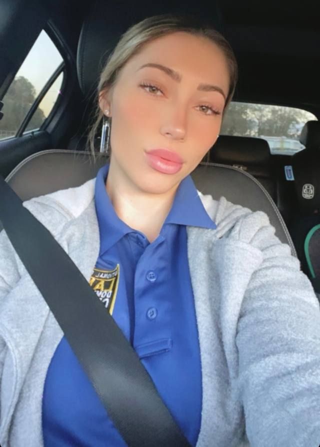 I’m only interested in a serious relationship with a mature man, I don’t take money for sex, no games must be ready for a din - Image 2